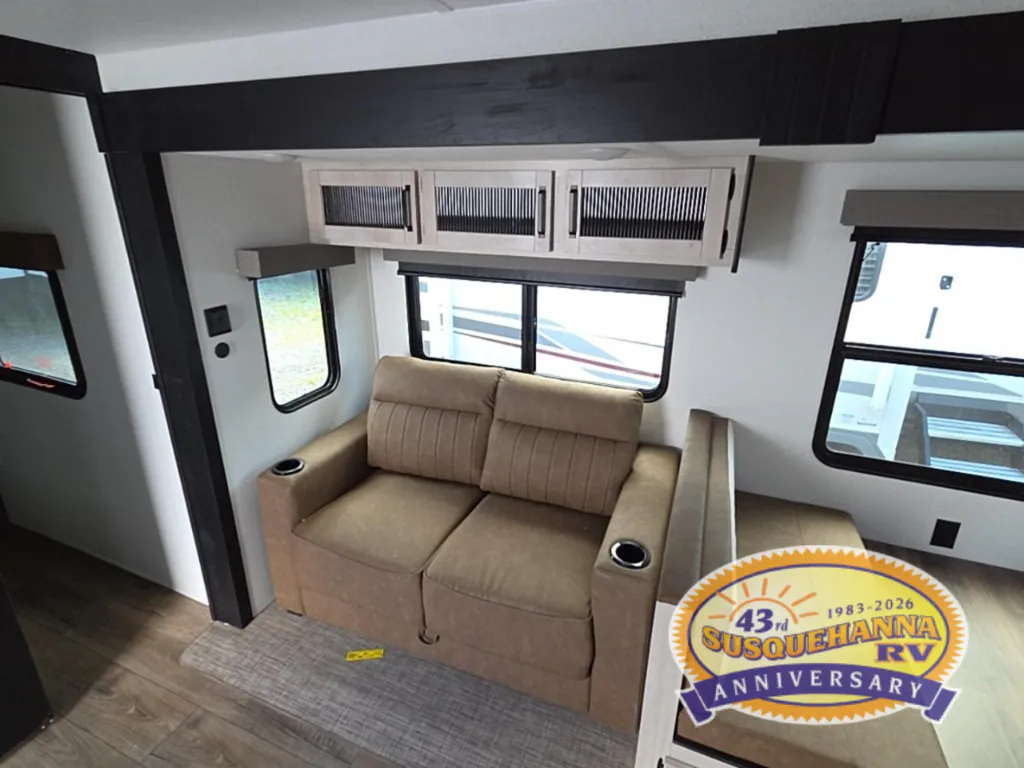 2027 Palomino Puma 337BH, Photos photo 28