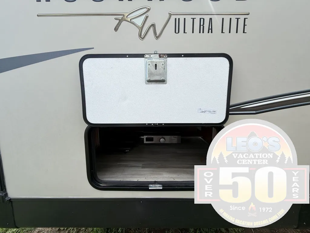 2022 Forest River Rockwood Ultra Lite 2911BS, Photos photo 4