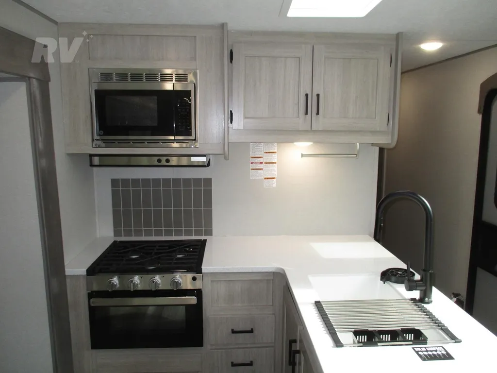 2026 Coachmen Catalina Legacy Edition 283RNR, Photos photo 19