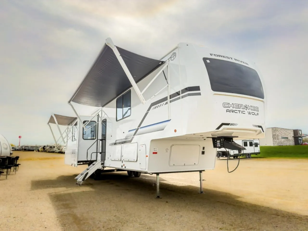 2026 Forest River RV Cherokee Arctic Wolf 387ML - Photo 3