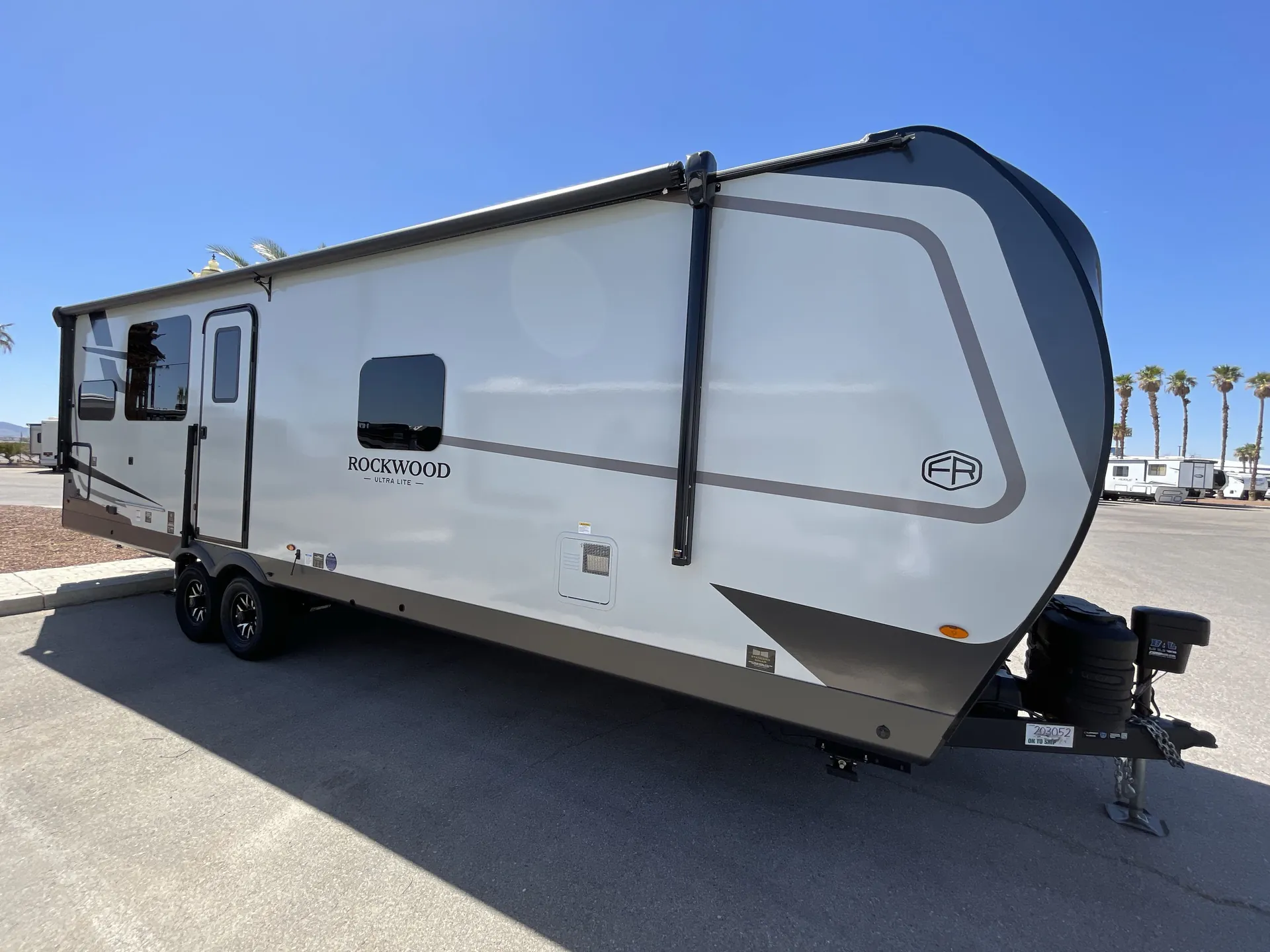 2027 Forest River Rockwood Ultra Lite 2711RK — campside