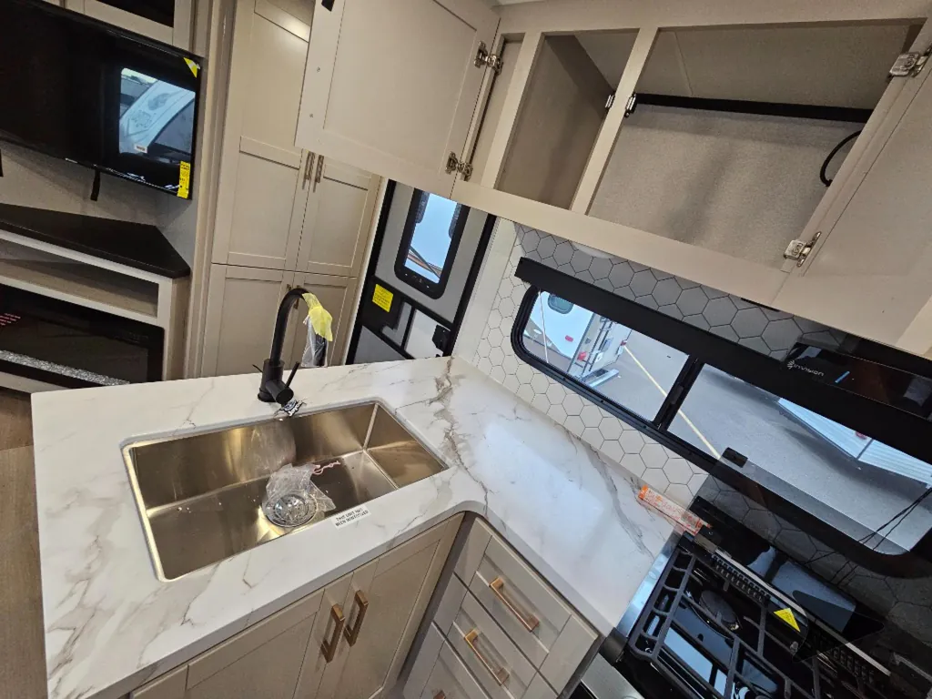 2027 Jayco Jay Feather 29BHB, Photos photo 26