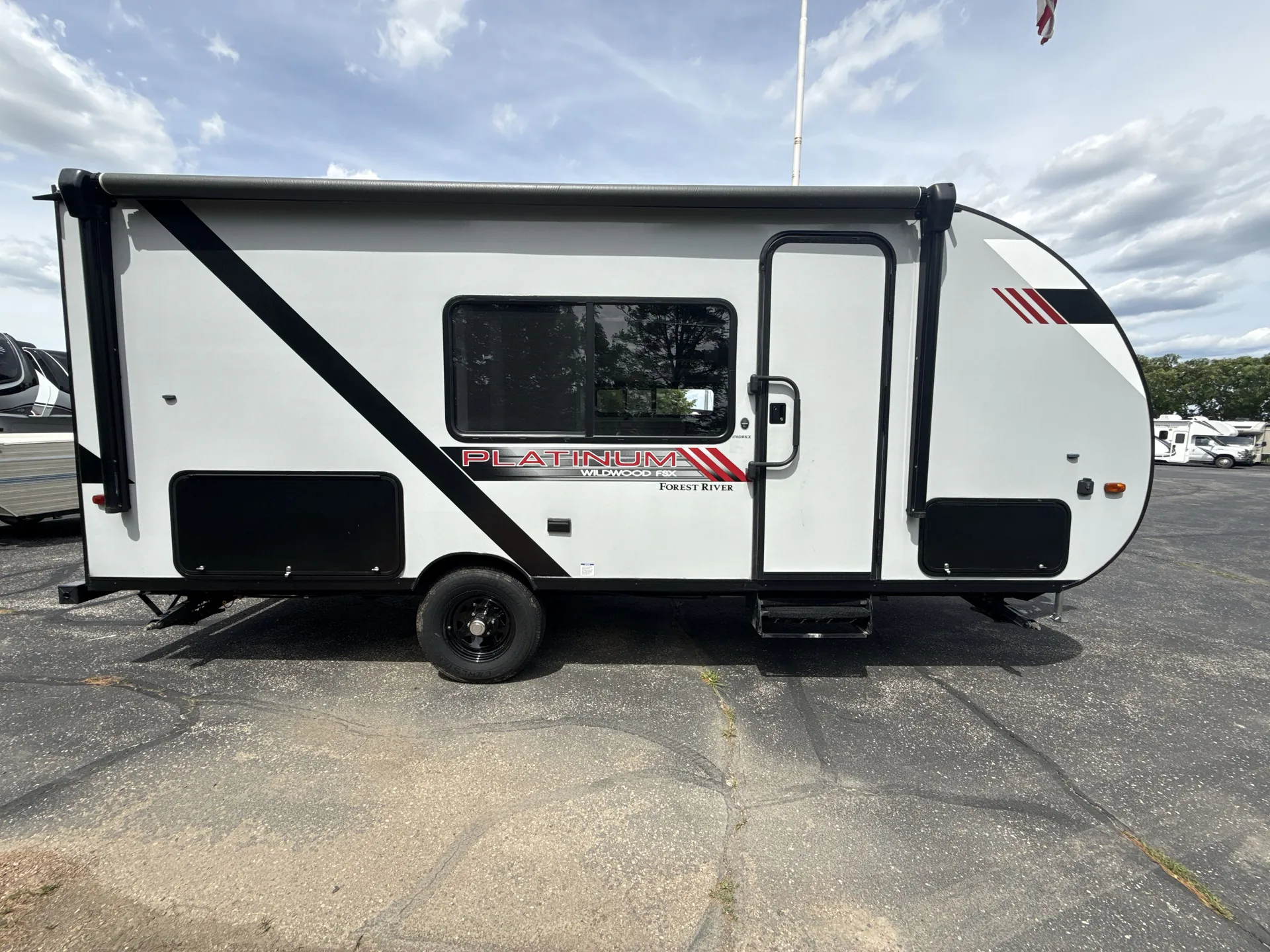 2021 Forest River Wildwood FSX 179DBK — campside