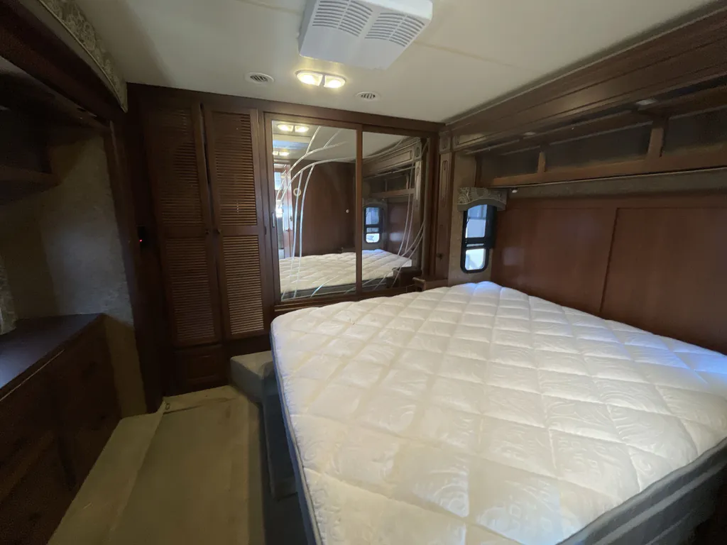 2013 Forest River Berkshire 360 QL, Photos photo 12