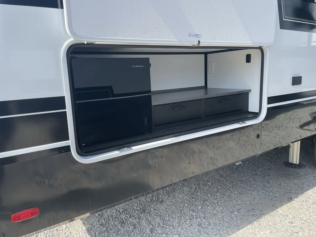 2026 Brinkley Model Z 2810, Photos photo 7