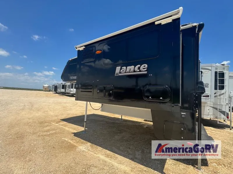 2019 Lance Lance Used   975 - Photo 3