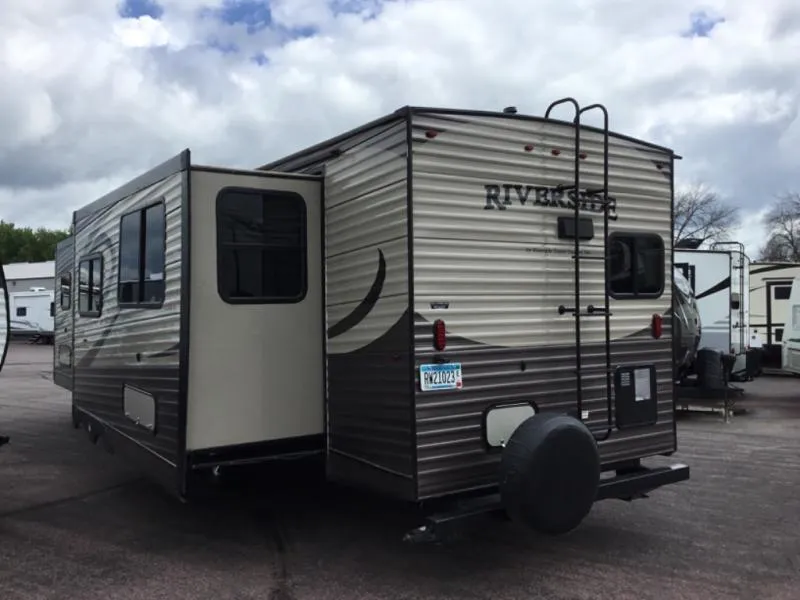 2016 Riverside Riverside 32RKS - Photo 3