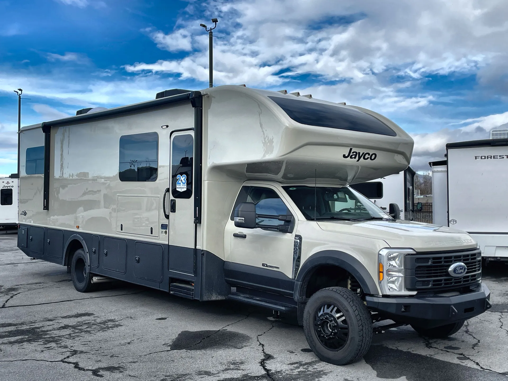 2026 Jayco Greyhawk Xl Desert Edition 33F - Photo 2