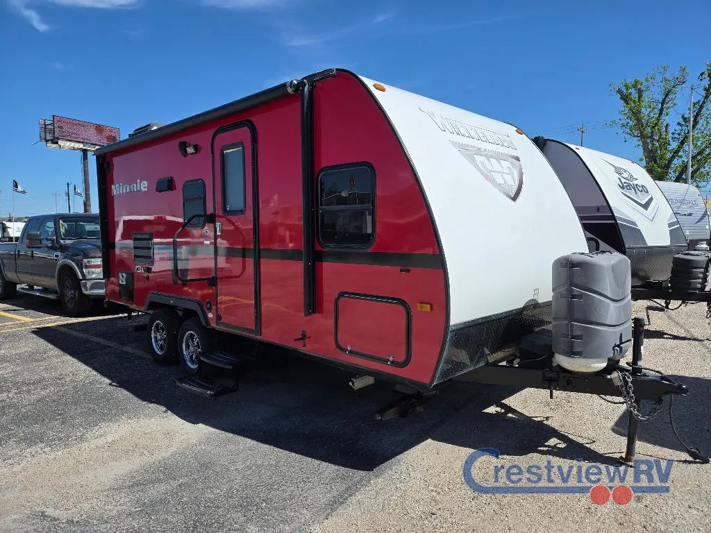 2014 Winnebago Minnie 2101 DS - Photo 2