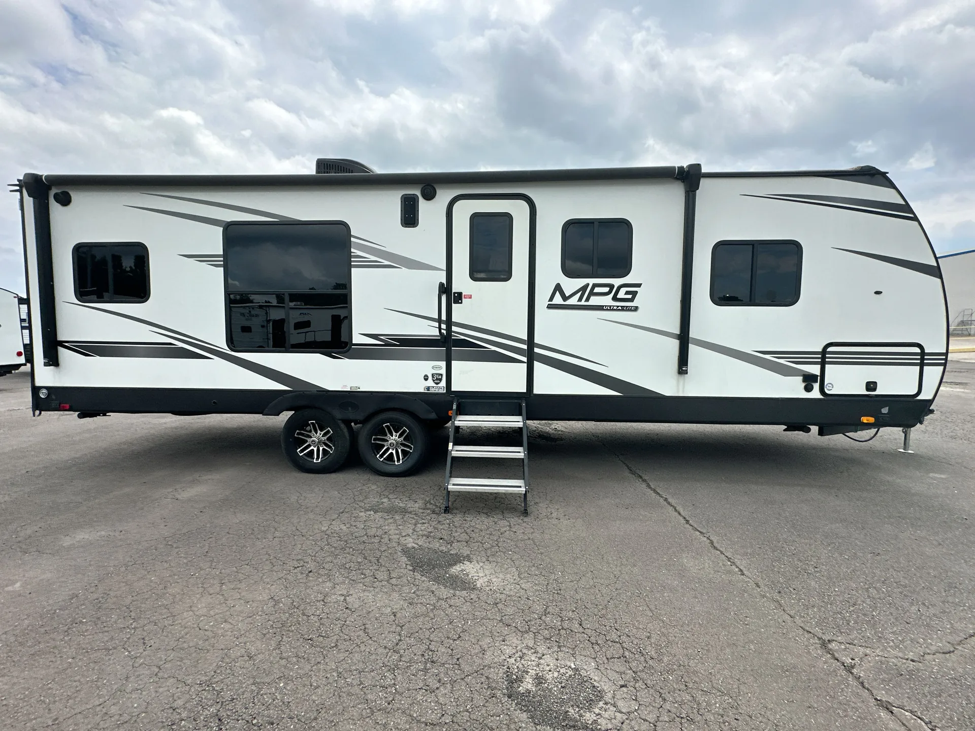 2021 Cruiser RV MPG MPG 2700TH — campside