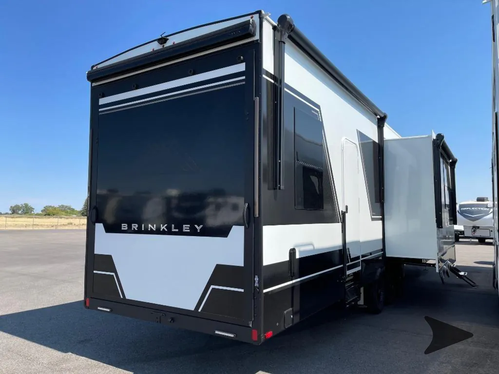 2027 Brinkley Model G 3970, Photos photo 11