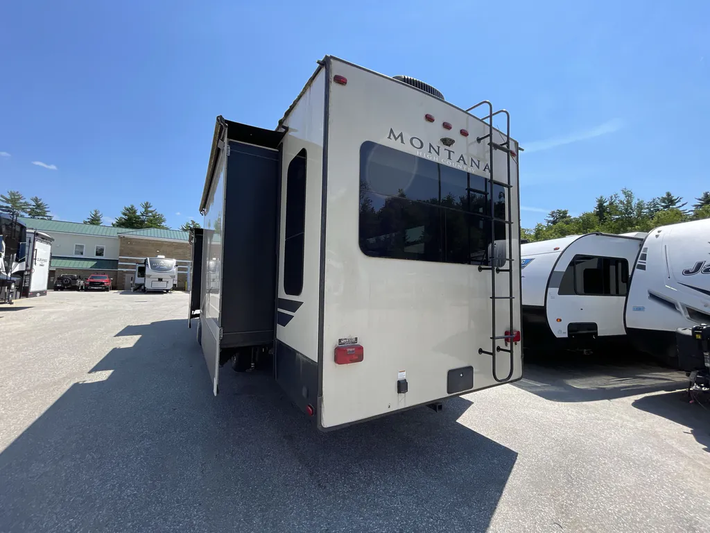 2018 Keystone Montana High Country 385BR, Photos photo 25