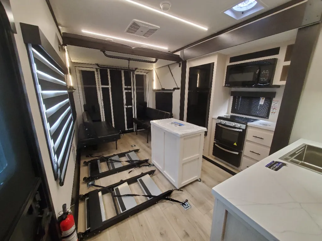 2025 Forest River Vengeance Rogue Armored 26L140, Photos photo 10
