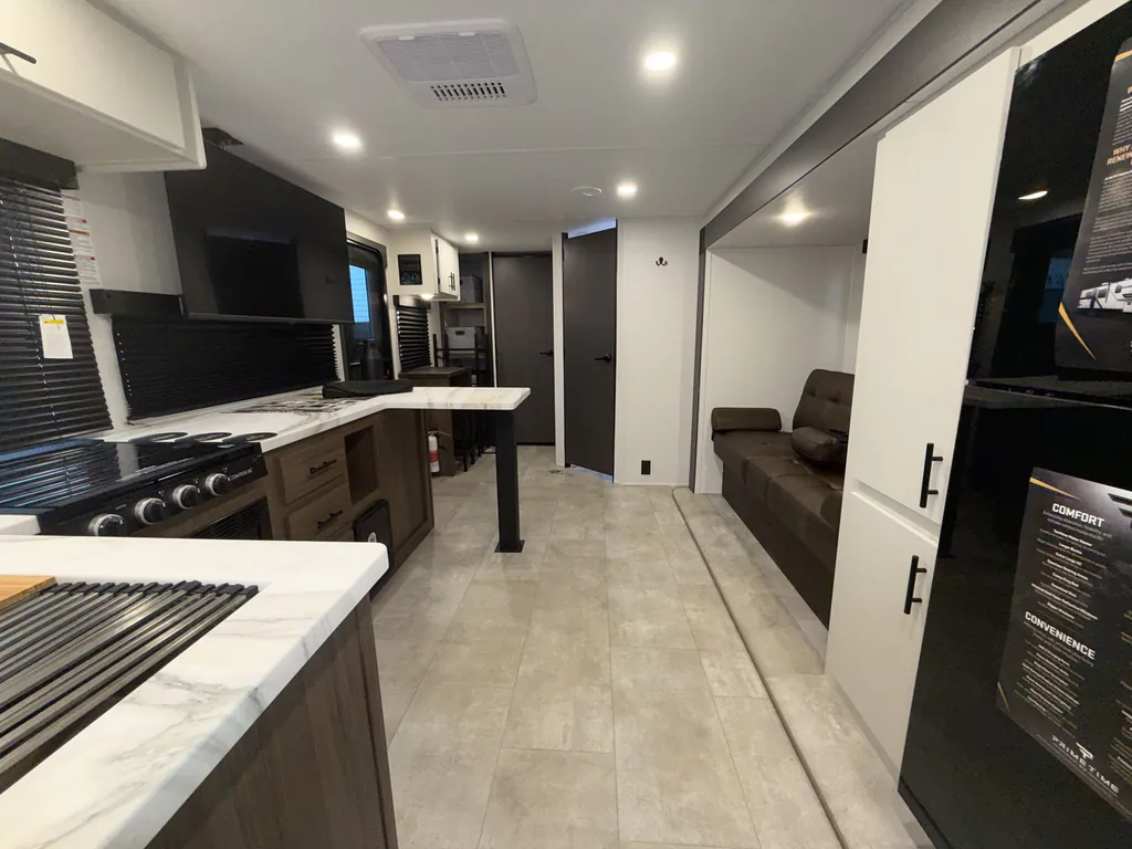 2027 Forest River Tracer 255DS, Photos photo 13
