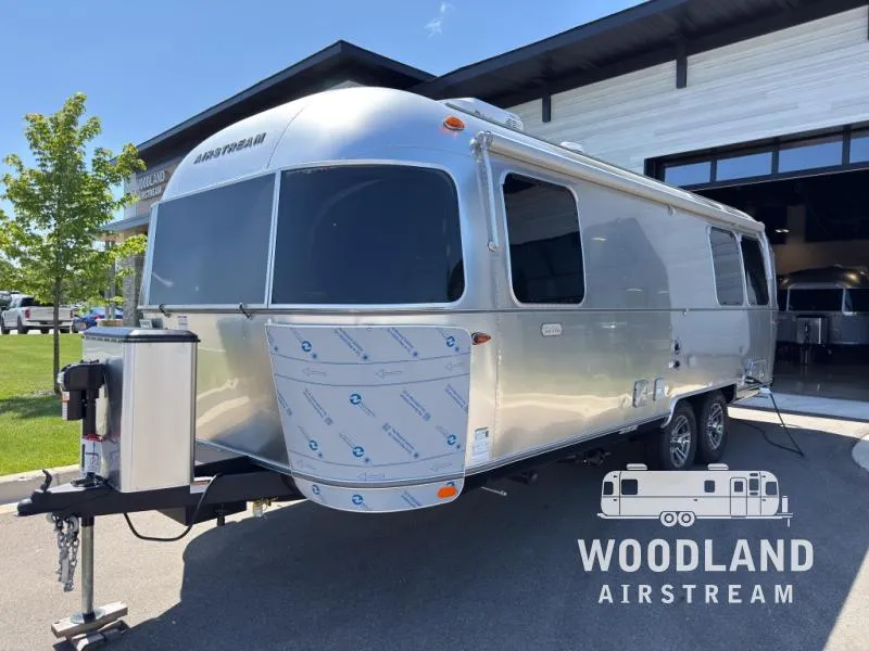 2026 Airstream Trade Wind 25FB - Photo 3