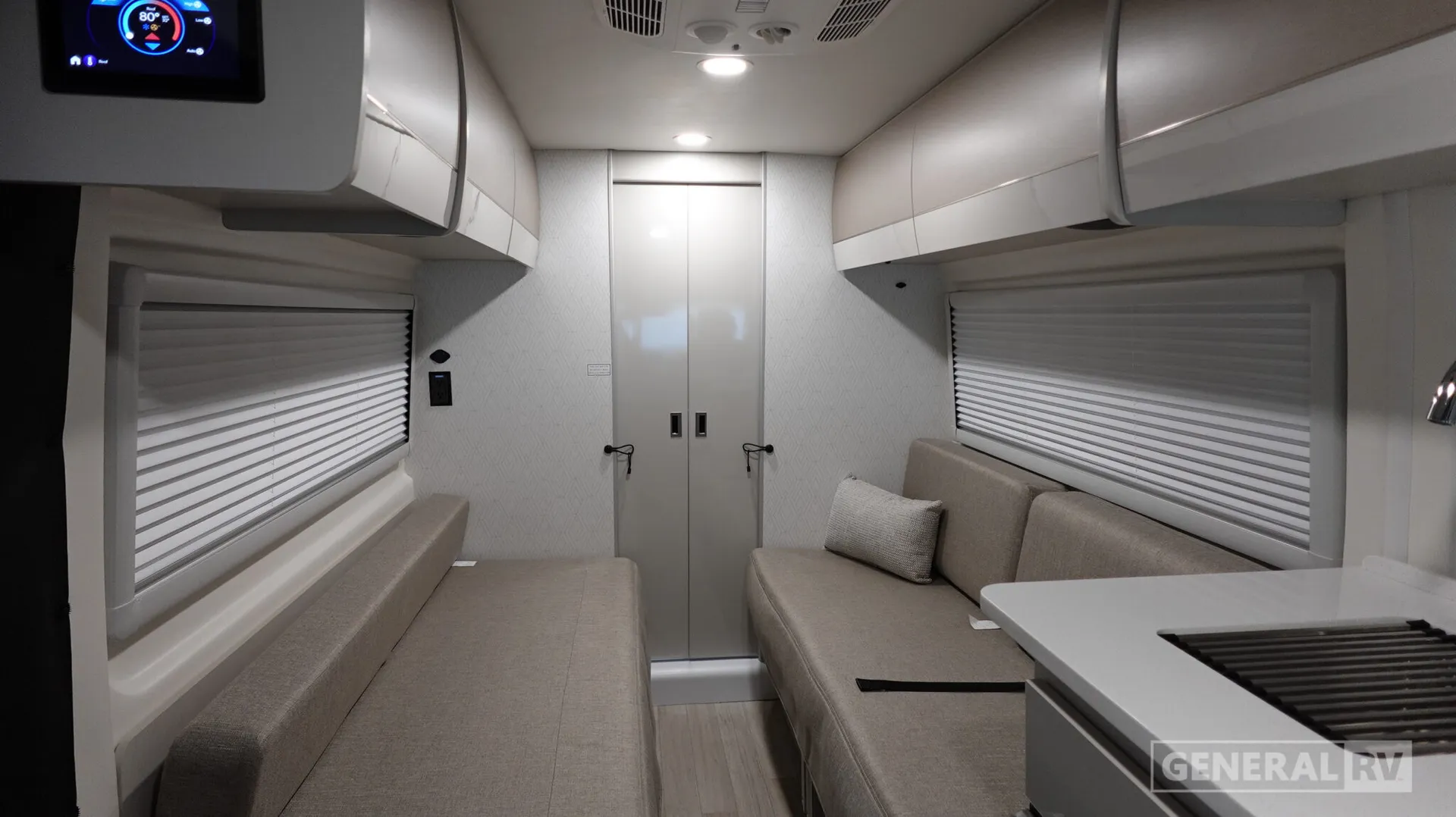 2027 Thor Motor Coach Sequence 20L - Photo 3