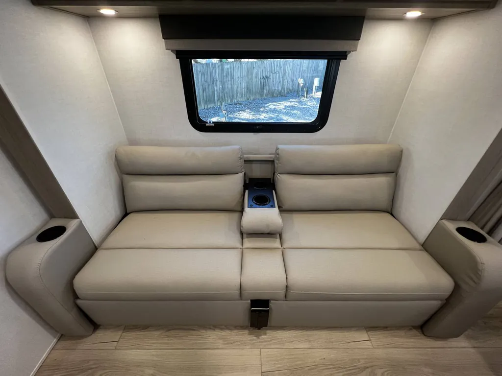 2026 Forest River Rockwood Mini Lite 2109S, Photos photo 8