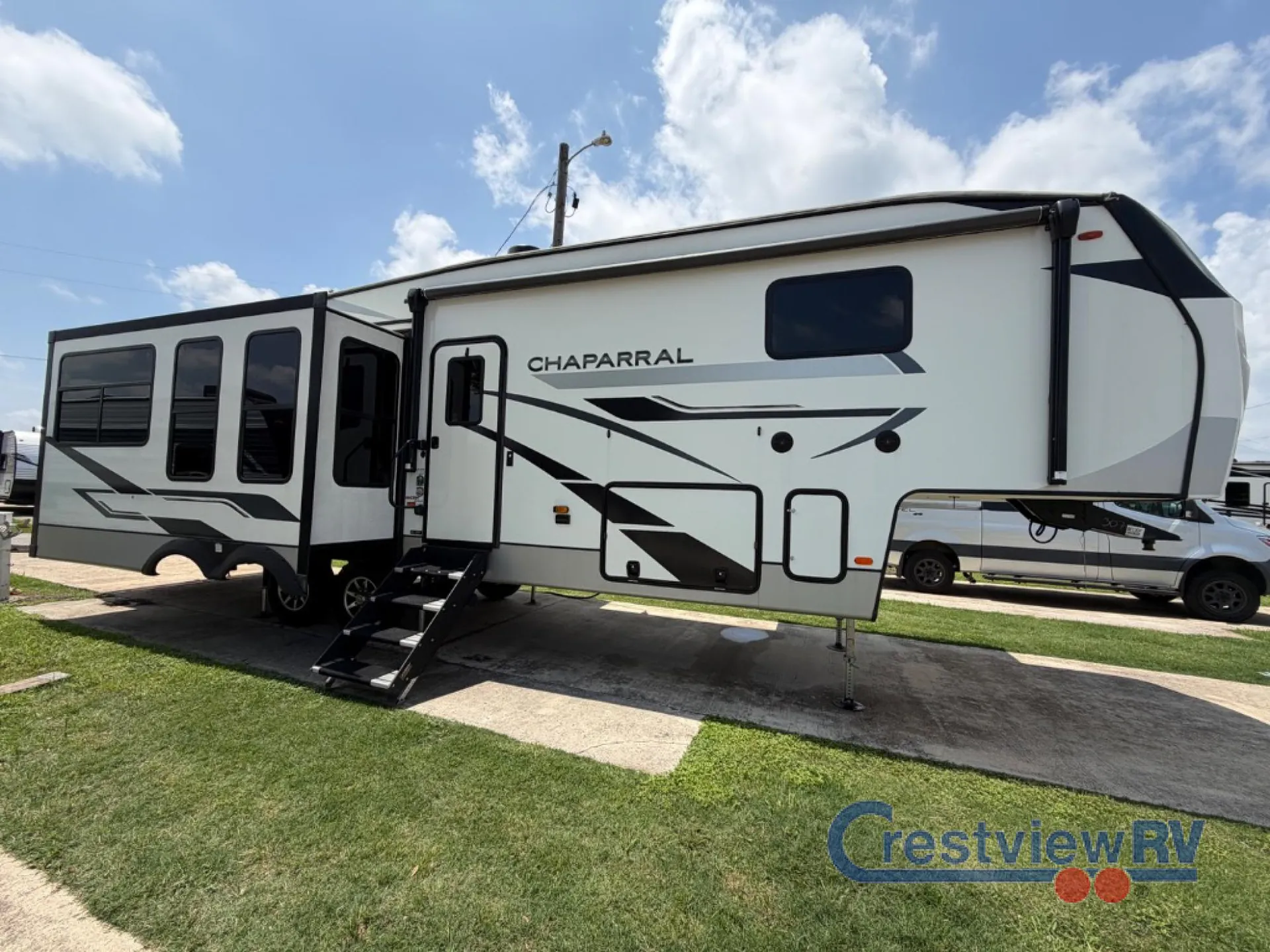 2023 Coachmen Chaparral 336TSIK - Photo 3