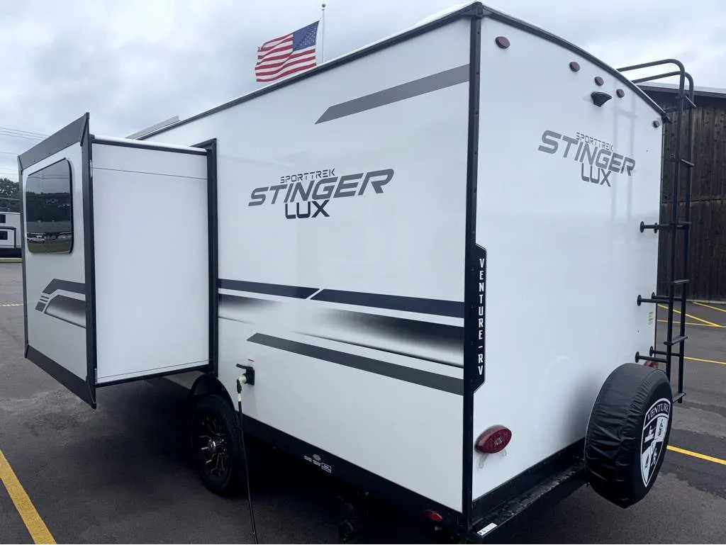 2026 Venture RV SportTrek Stinger STS161VUD - Photo 4