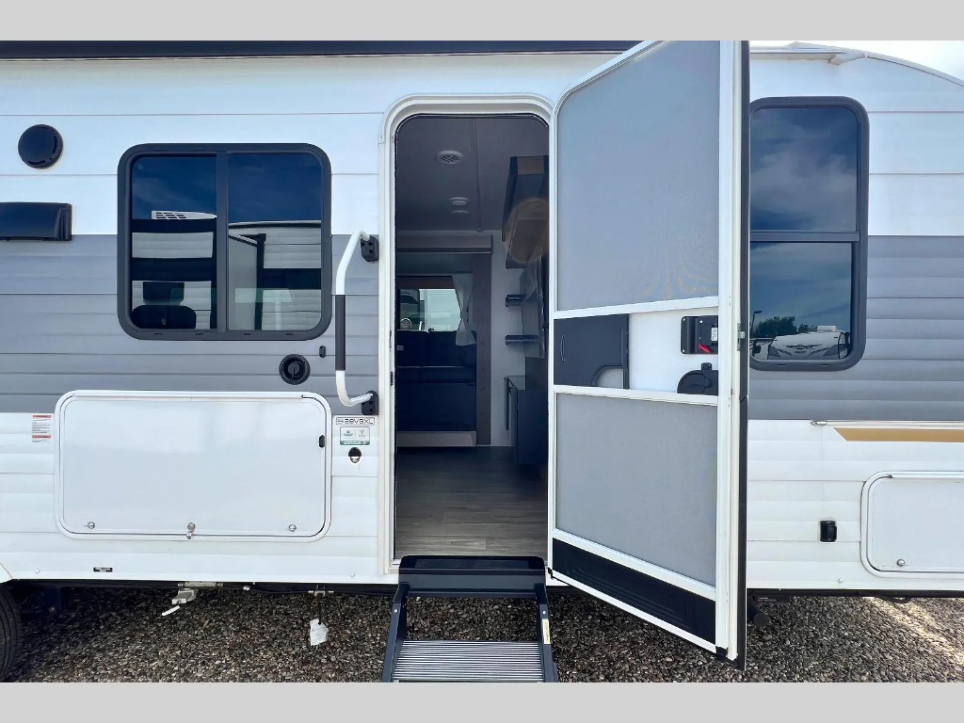 2026 Forest River Wildwood X-Lite 28VBXL - Photo 3