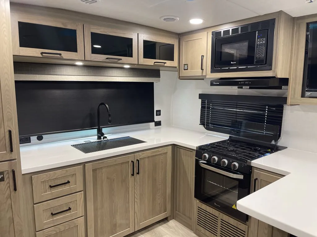 2027 Forest River Rockwood Mini Lite 2523MBR — Photo 6