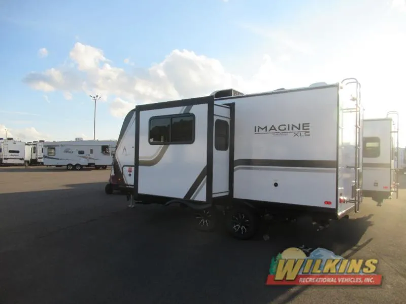 2026 Grand Design Imagine XLS 17MKE - Photo 4