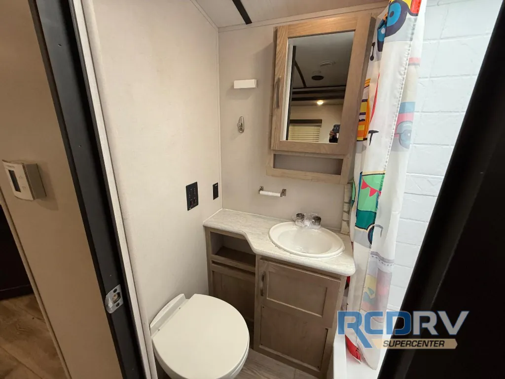 2019 Forest River Surveyor Legend 295QBLE, Photos photo 9