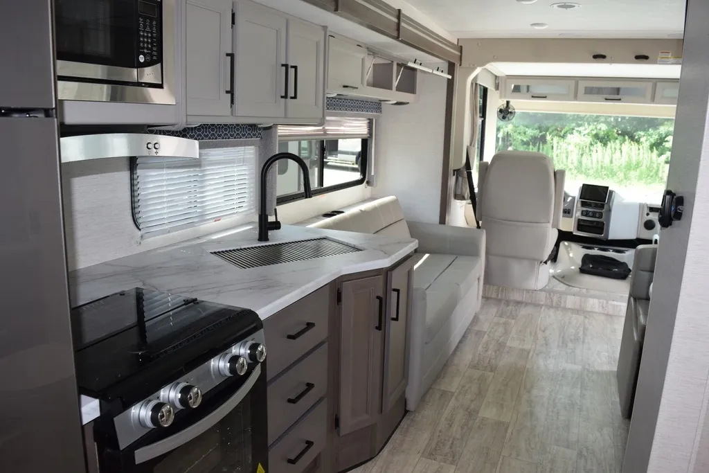 2025 Thor Motor Coach Freedom Traveler A29, Photos photo 11