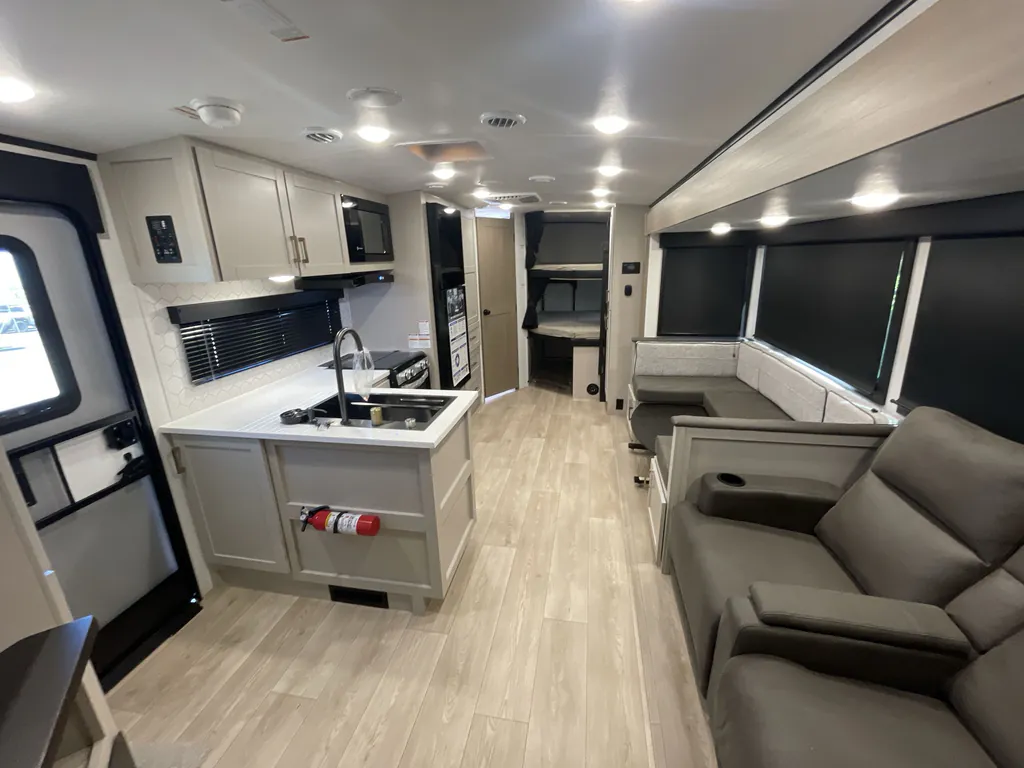 2027 Jayco Jay Feather 29BHB, Photos photo 2