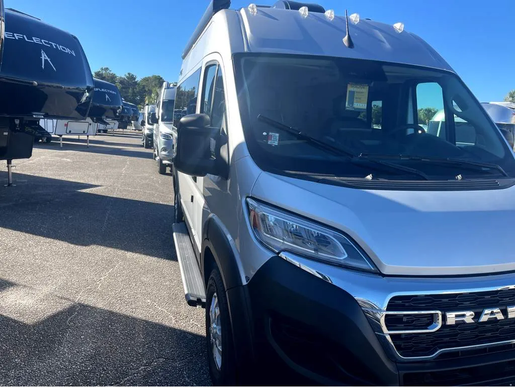 2026 Thor Motor Coach Scope 18M - Photo 2