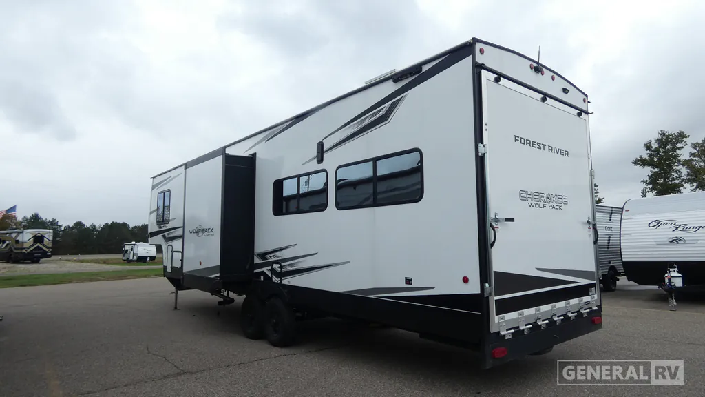 2025 Forest River Cherokee Wolf Pack 290PACK13, Photos photo 3