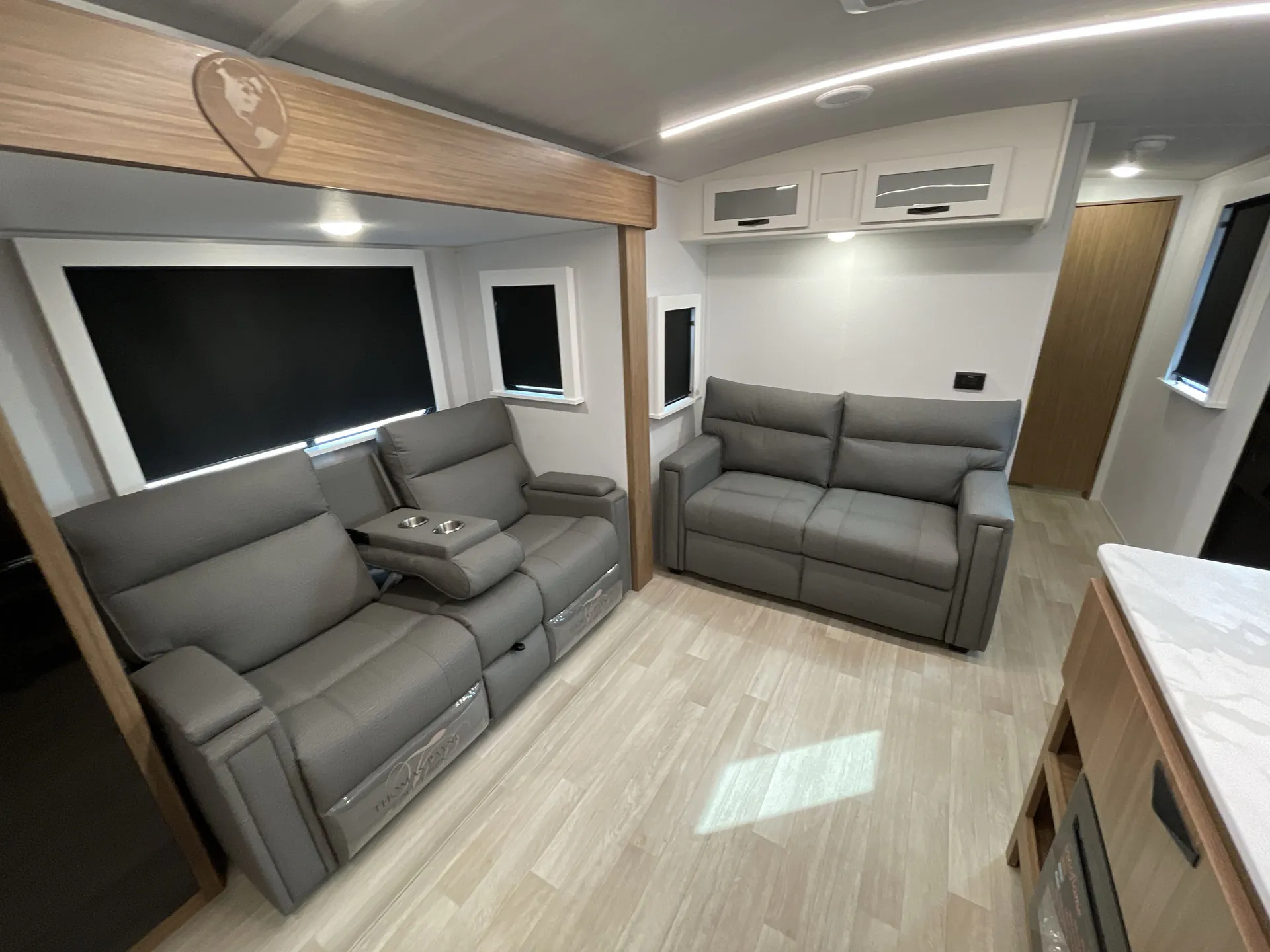 2025 Keystone Passport SL Series 2700RK — living area main