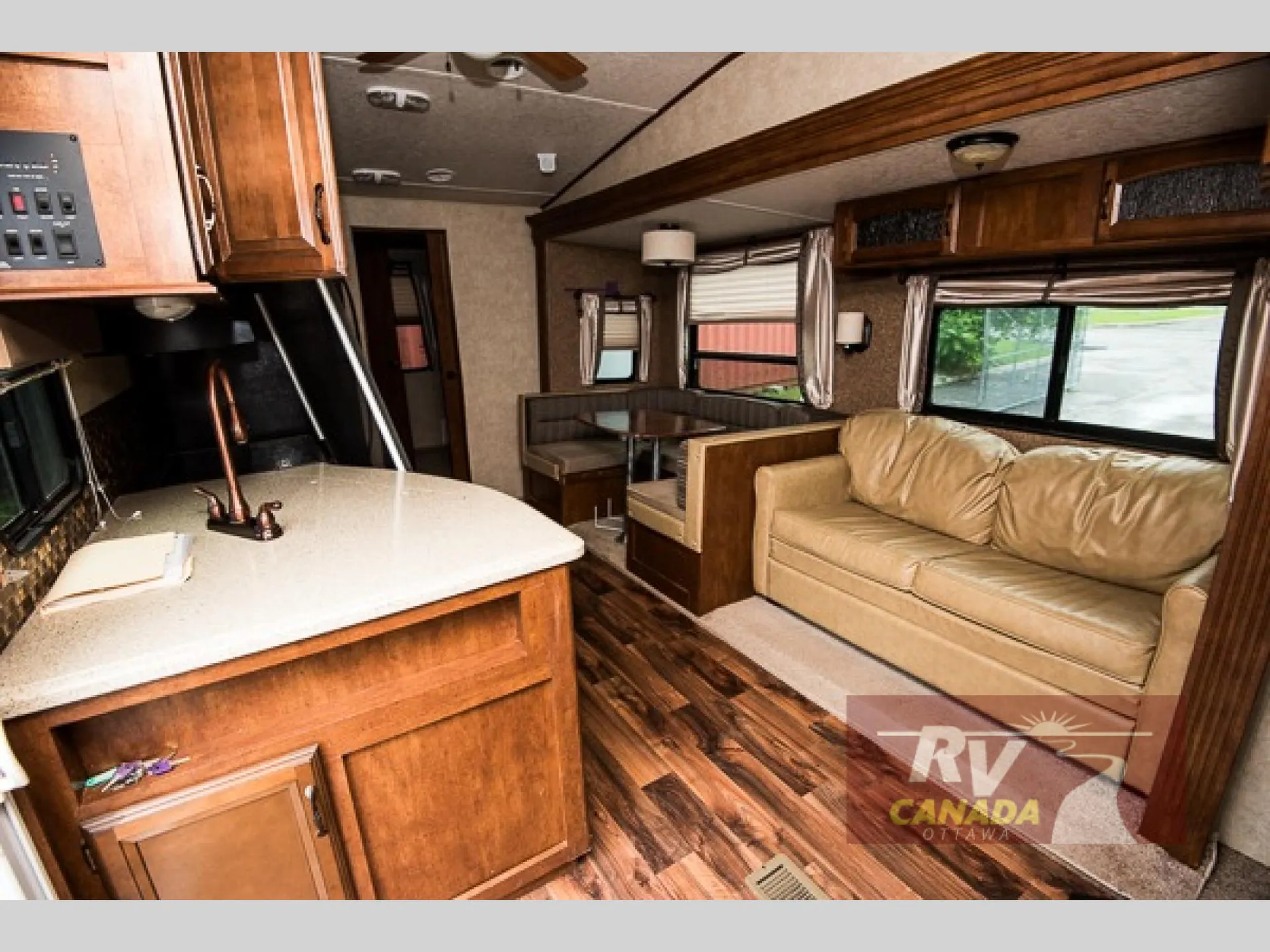 2015 Forest River Salem Villa 4002Q — Photo 7