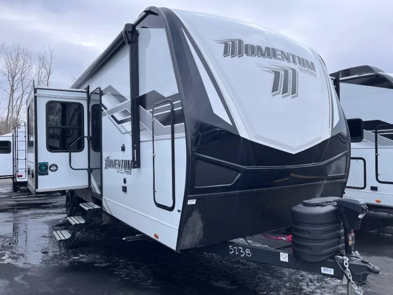 2026 Grand Design Momentum G-Class 31G - Photo 2