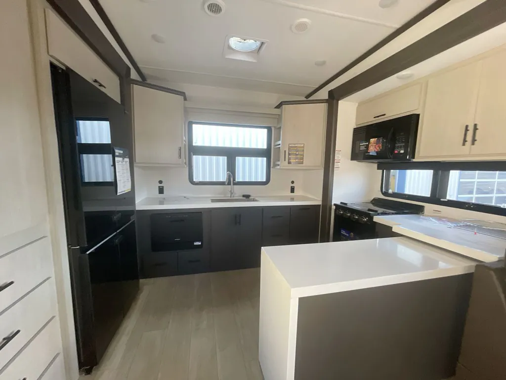 2027 Forest River RV Wolverine 32JF, Photos photo 4