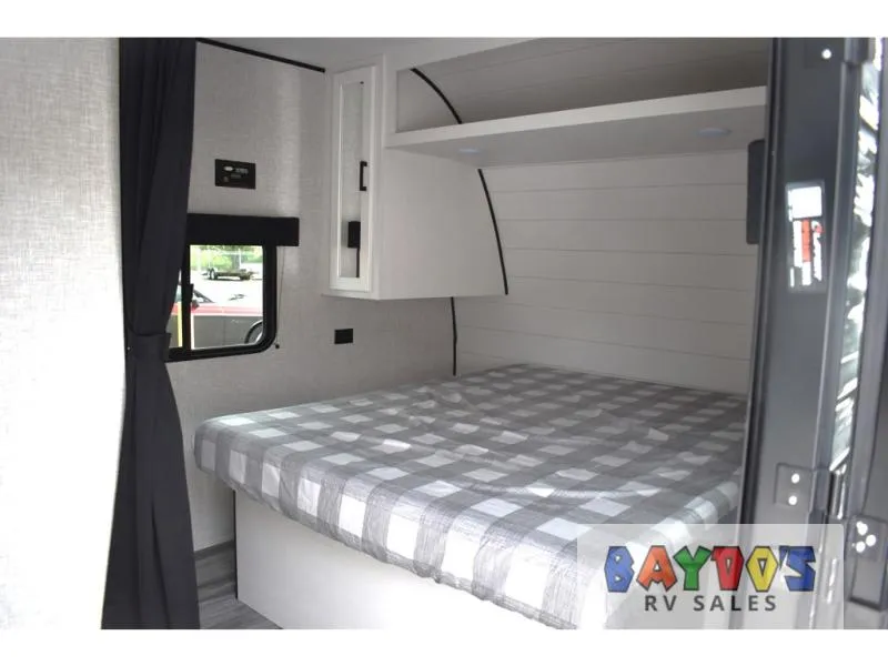 2024 Jayco Jay Flight SLX 210QBW - Photo 4