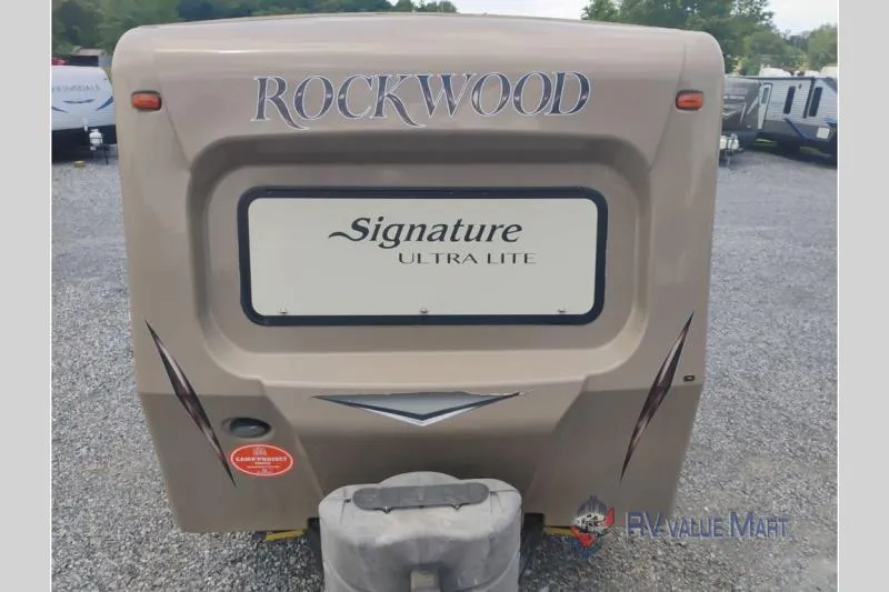 2016 Forest River Rockwood Signature Ultra Lite 8311WS - Photo 4