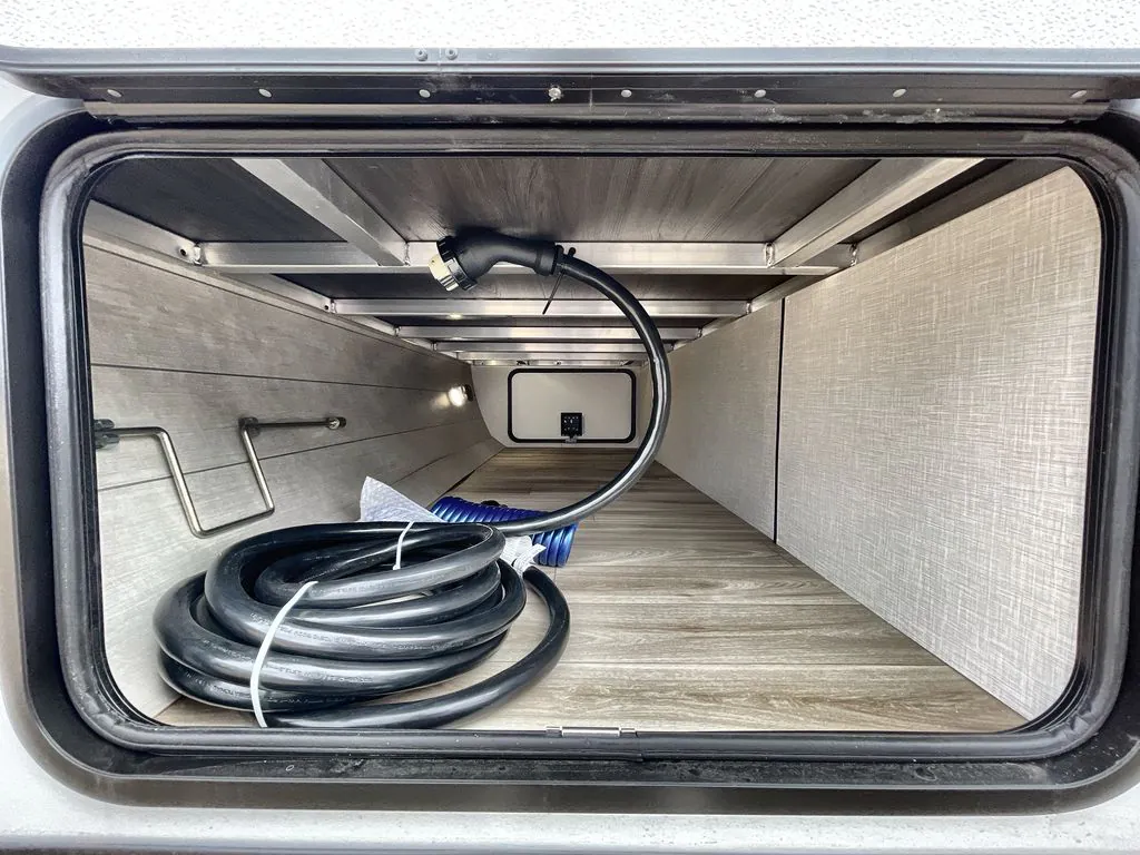 2026 Venture RV SportTrek ST271VRB - Photo 4