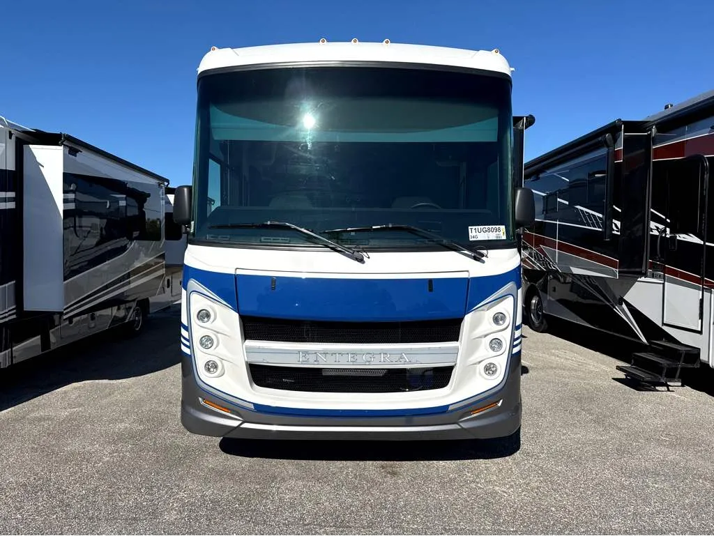2026 Entegra Coach Vision XL 34G - Photo 3