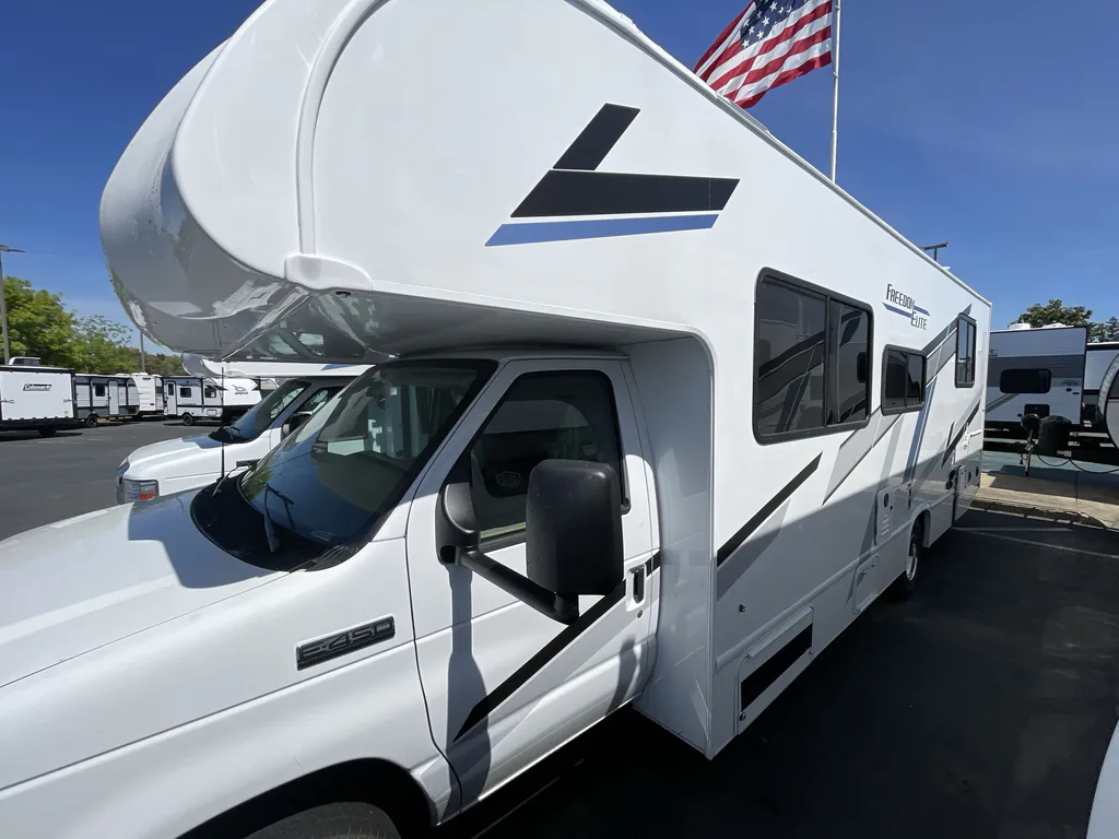 2026 Thor Motor Coach Freedom Elite 28HZ, Photos photo 6