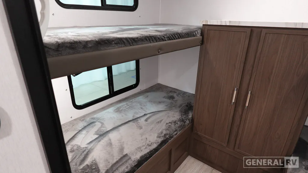 2027 Coachmen Freedom Express Select 29SE, Photos photo 21
