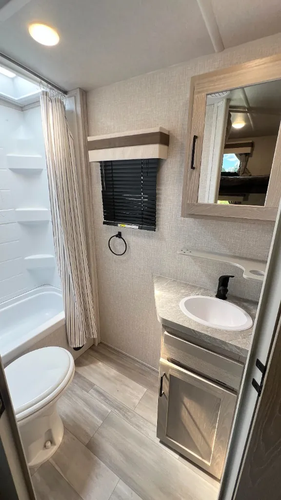 2022 Forest River Rockwood Mini Lite 2509S — Photo 6