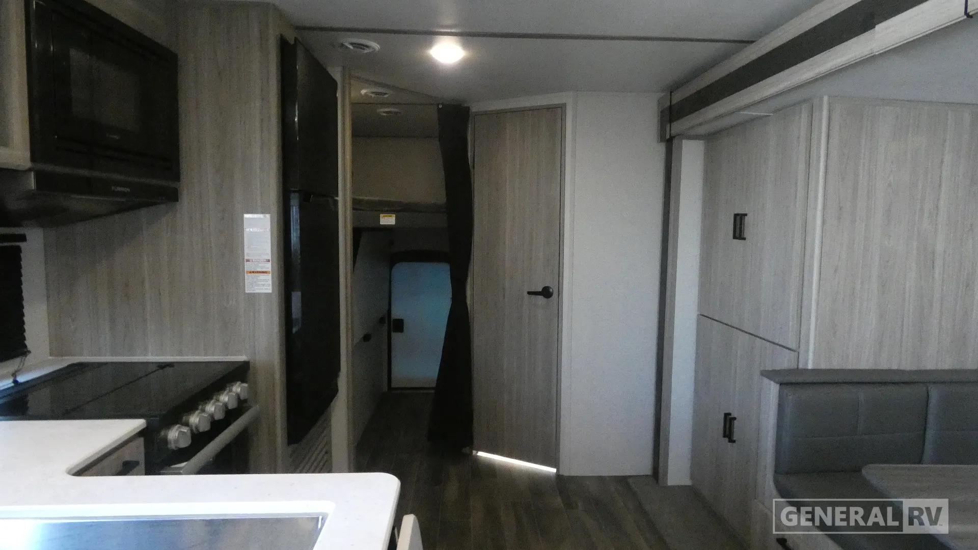 2024 Keystone Passport Super Lite 221BH - Photo 3