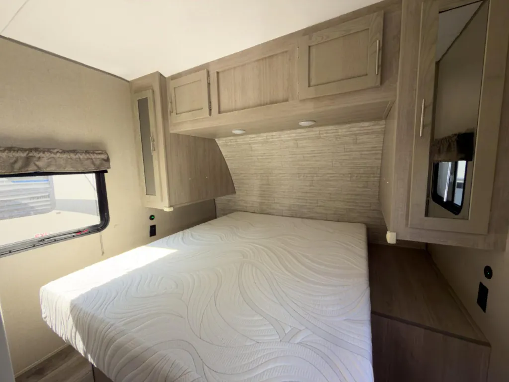 2023 Coachmen Catalina Legacy Edition 243RBS, Photos photo 12