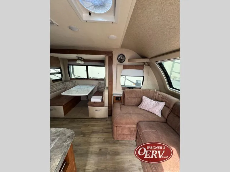 2021 Lance Lance Travel Trailers Used    2465 - Photo 3