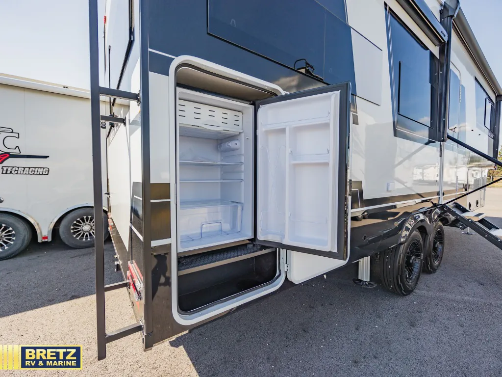 2025 Brinkley Model Z 2680 - Photo 4