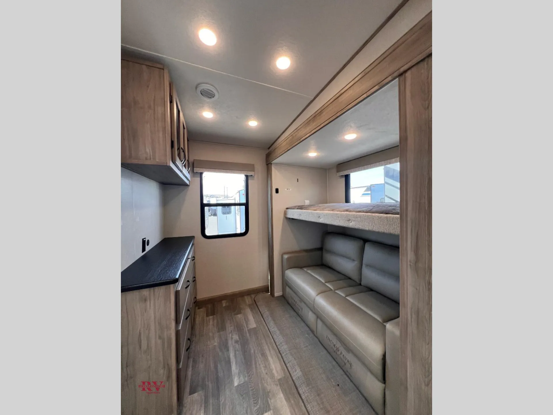 2024 Coachmen Chaparral 373MBRB - Photo 4