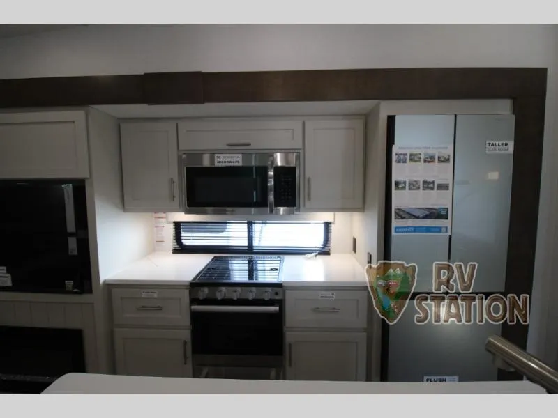 2027 Alliance RV Avenue 29RL - Photo 3