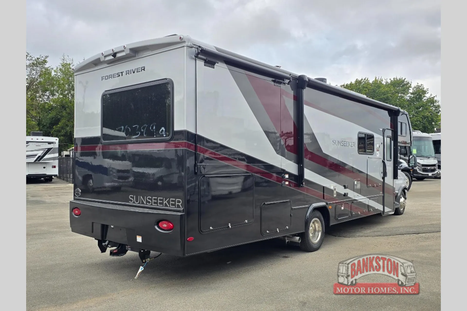 2027 Forest River Sunseeker 3010DS — Photo 7