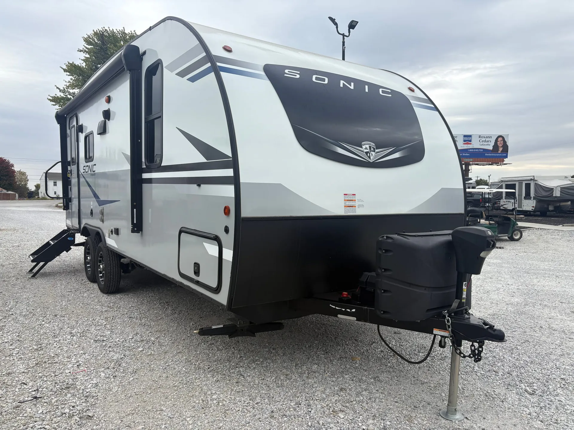 2022 Venture RV Sonic SN211VRB - Photo 2